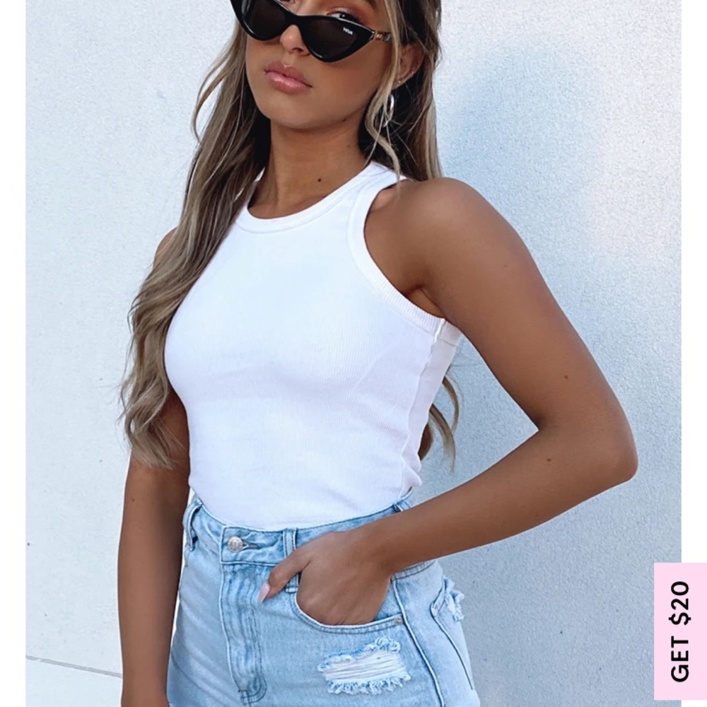 White Fox Boutique white tank size large